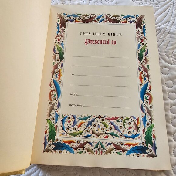 Fireside Family Edition NAB Catholic Bible With Jesus Portrait Cover & Illustrat - Picture 5 of 15